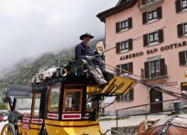 016 - mittagspause auf der passhöhe